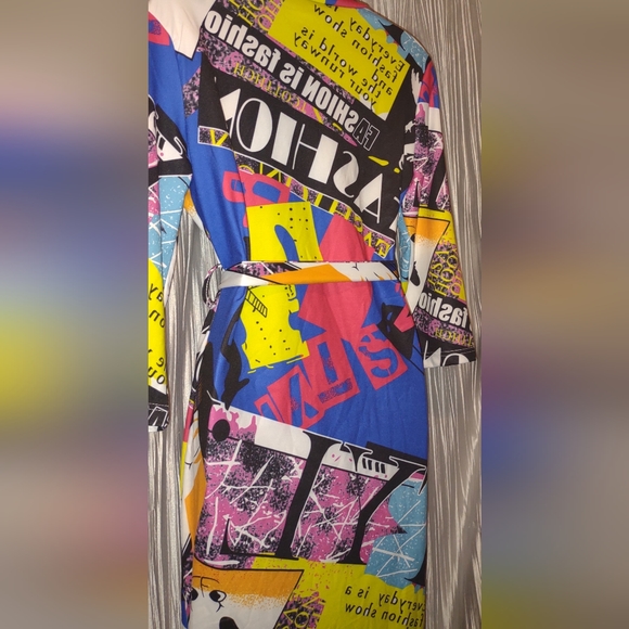 Making headlines dress size XL - Picture 12 of 14